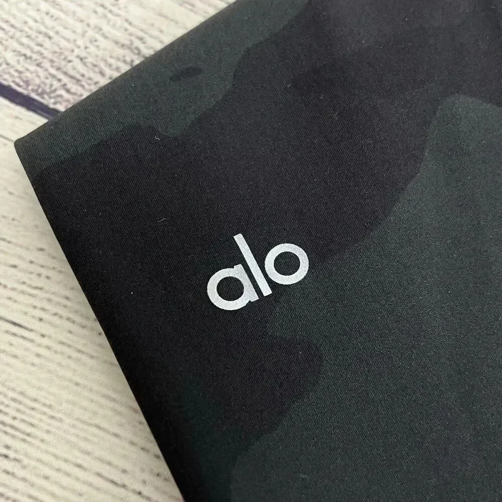 Alo Yoga High Waist Camp Vapor Leggings Black Green Camouflage Athletic Pants XS